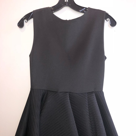 High-Low Black dress! - Picture 3 of 8